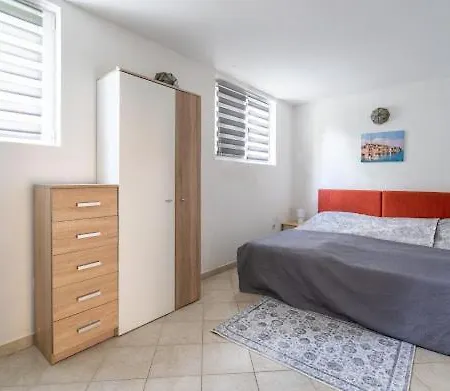 Lola 2 Apartament